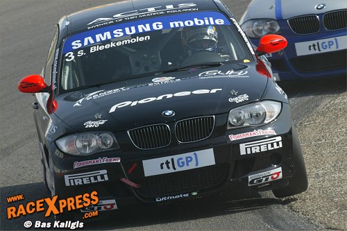 Sebastiaan Bleekemolen naar zege in BMW 130i Cup